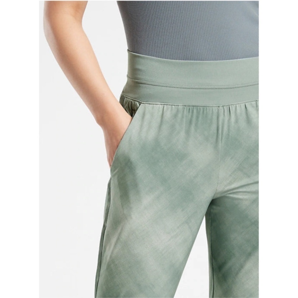 ATHLETA Nolita Slim Tapered Ankle High Rise Pants Size 2 Travel UPF Quick Dry - Picture 5 of 16